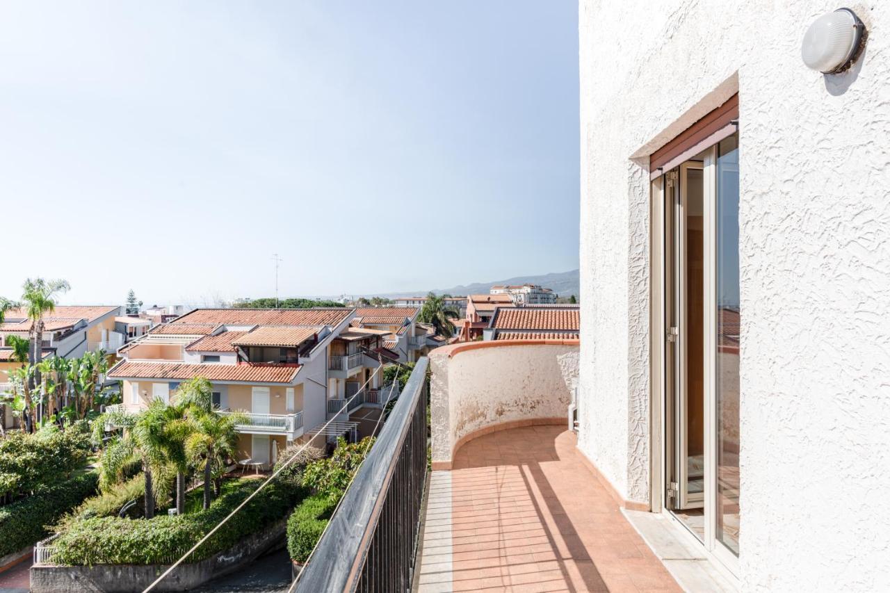 Giardini Naxos Apartment With Terrace Near The Sea Zewnętrze zdjęcie
